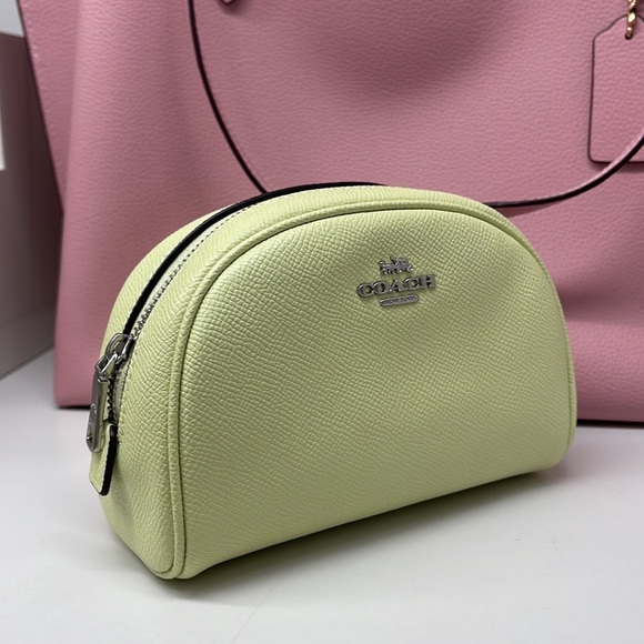 Coach Dome Cosmetic Case
SV/Pale Lime - Picture 12 of 16